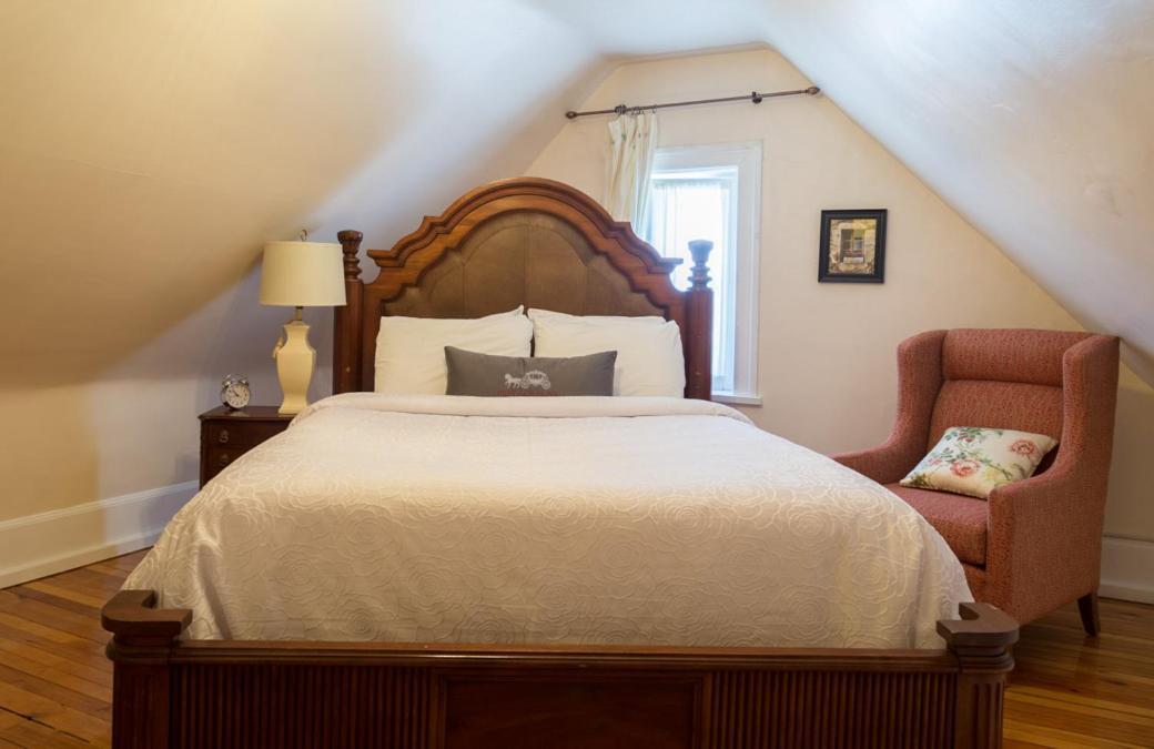 Grey Gables 4*